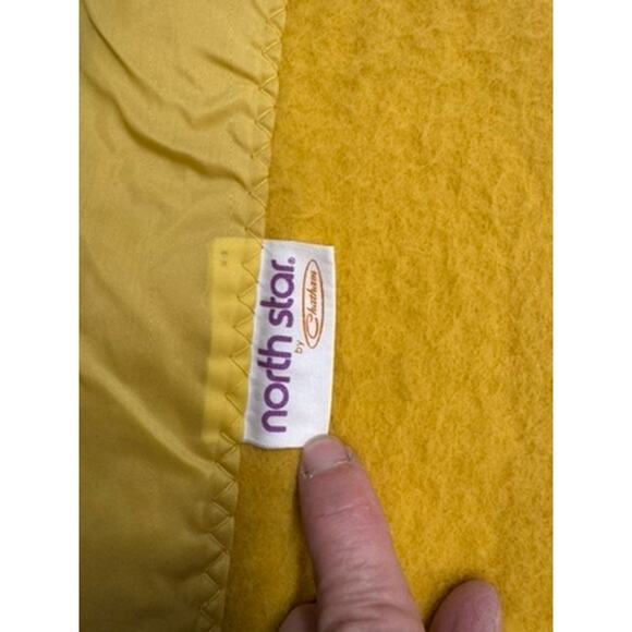 North Star By Chatham Vintage 70's Embroidered Blanket 89 x 62, Floral - Picture 6 of 8